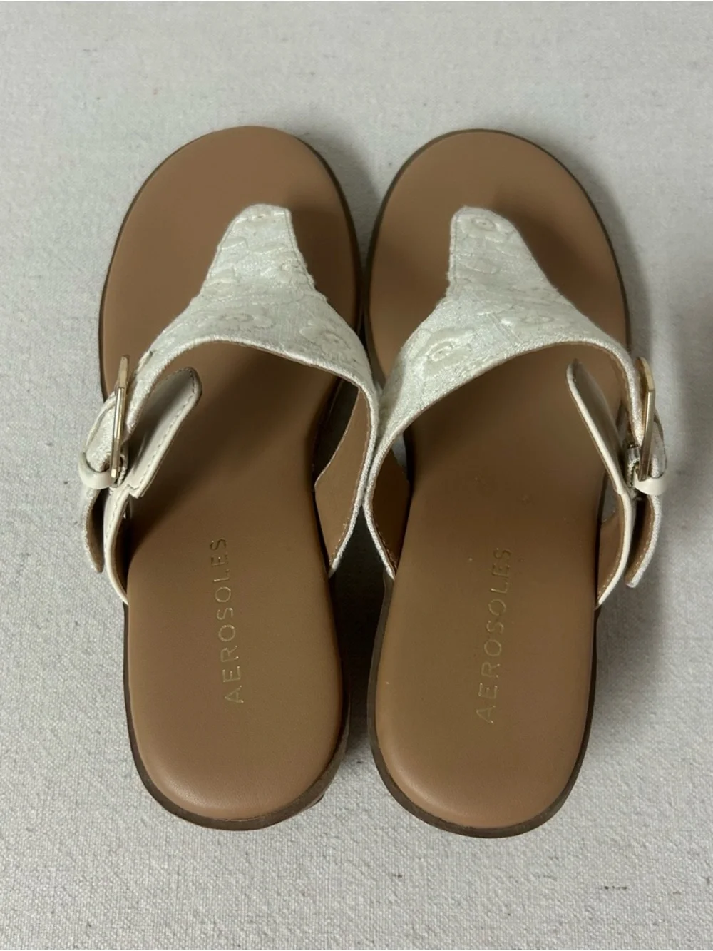 Aerosoles Indya Sandals Women’s 7M Ivory Embroidered Fabric - Picture 4 of 10